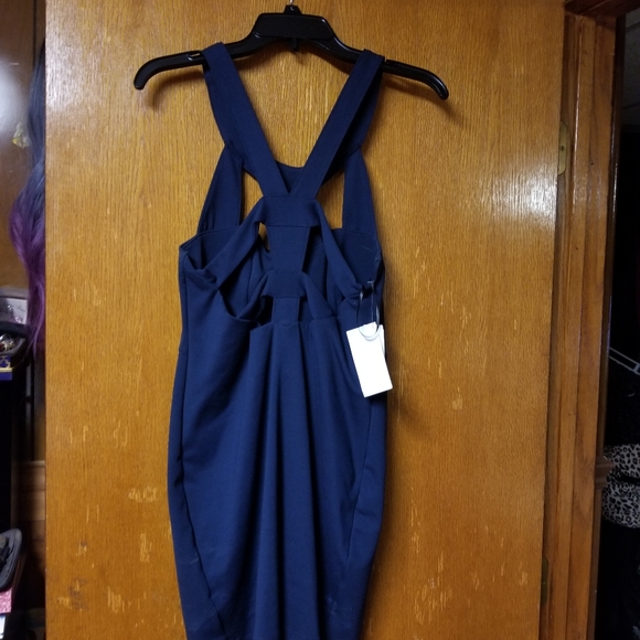 Dress - Picture 2 of 3